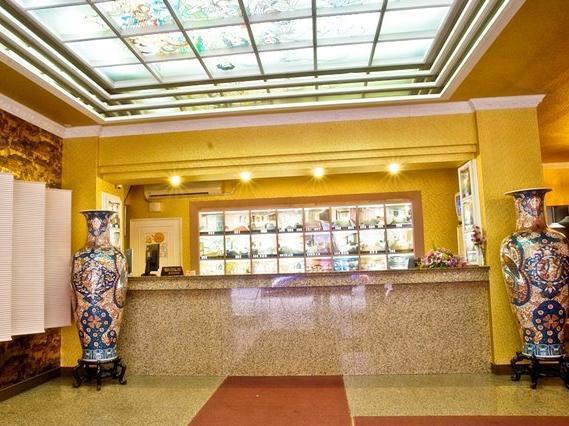 Day Chen Hotel Yilan Exterior photo