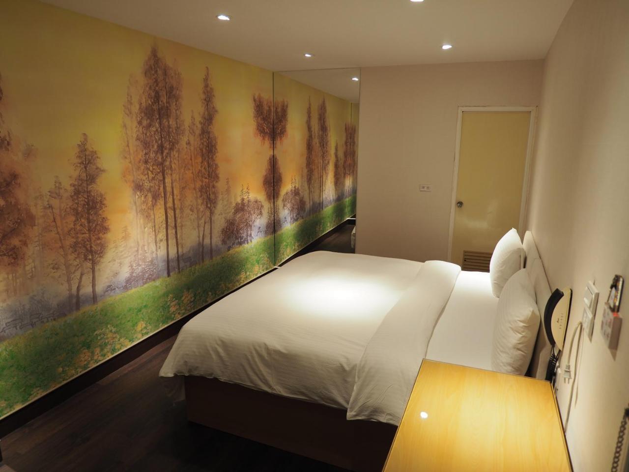 Day Chen Hotel Yilan Exterior photo