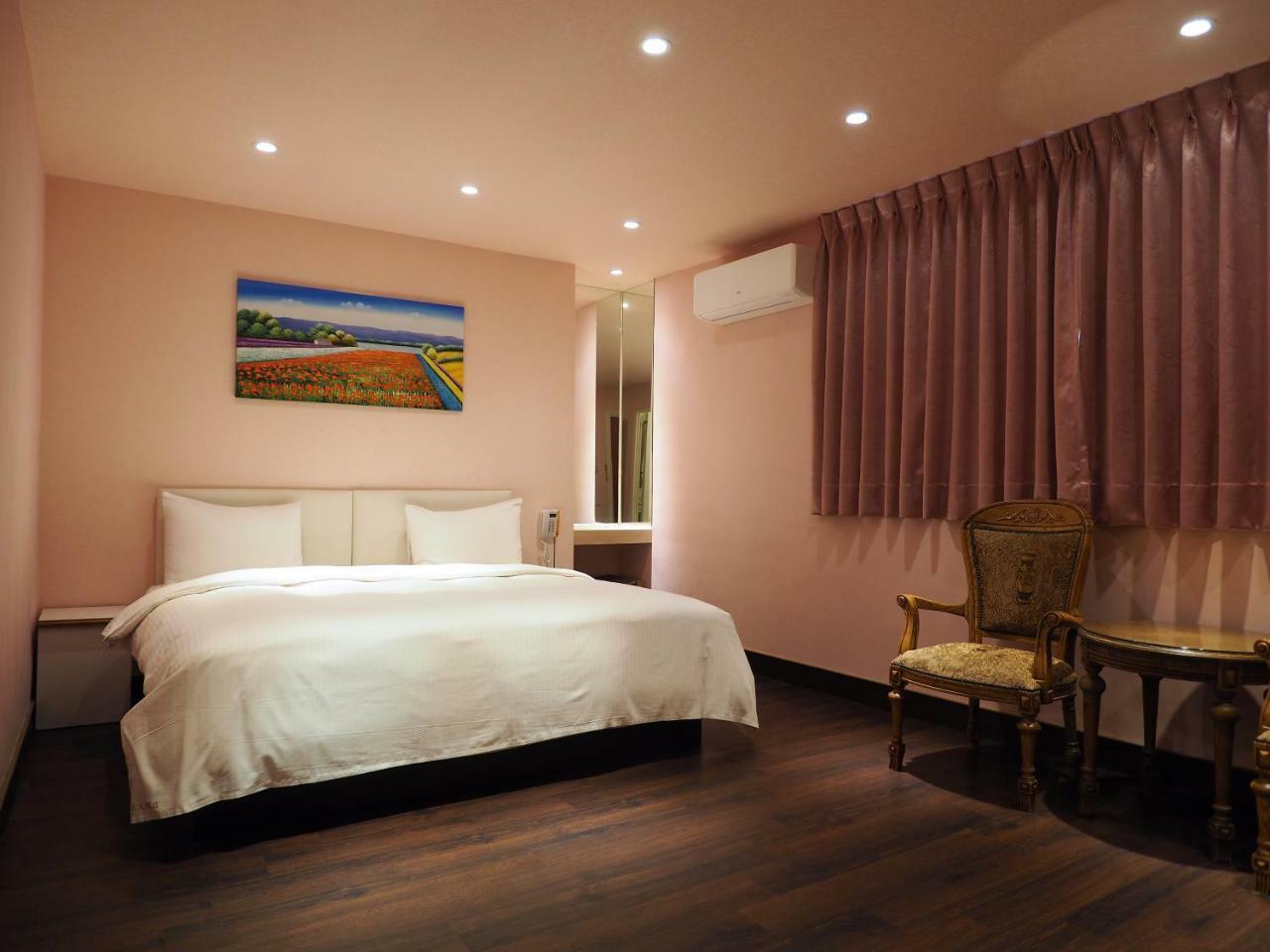 Day Chen Hotel Yilan Exterior photo